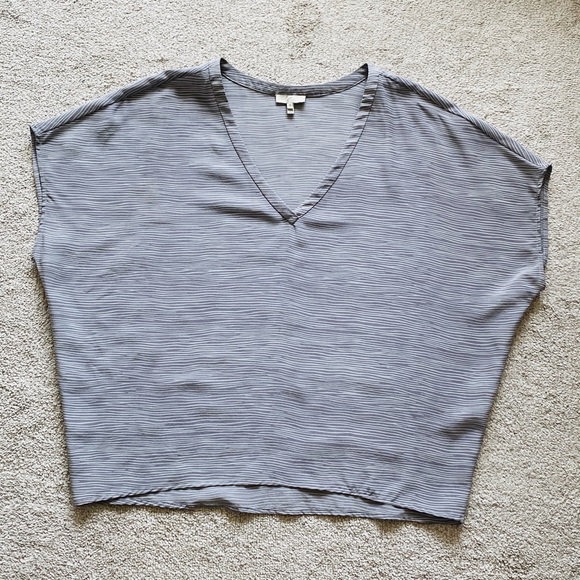 JOIE 100% Silk Top - Picture 5 of 5